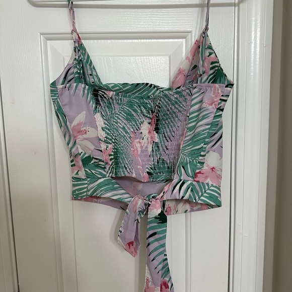 Revamped Women’s Slouch Neck Top Medium Tropical Floral Purple Sleeveless Shirt - Picture 4 of 5